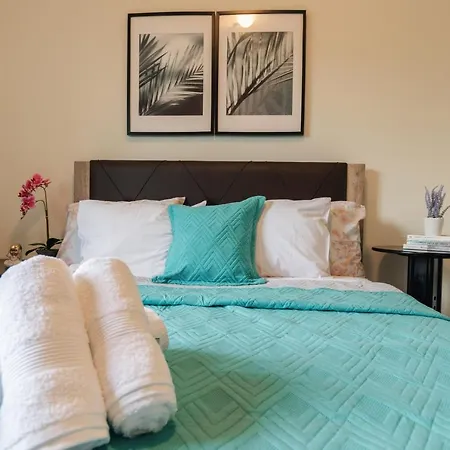 بيت للعطل The Serenity Stone *