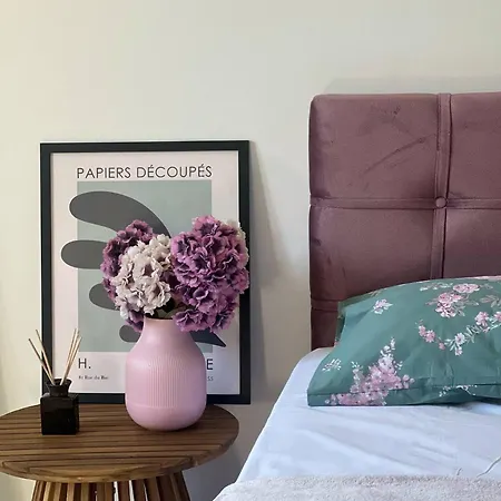 بيت للعطل The Serenity Stone *